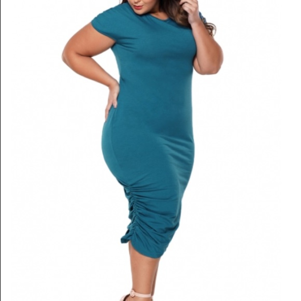 Casual Weekend Dress - Picture 2 of 4